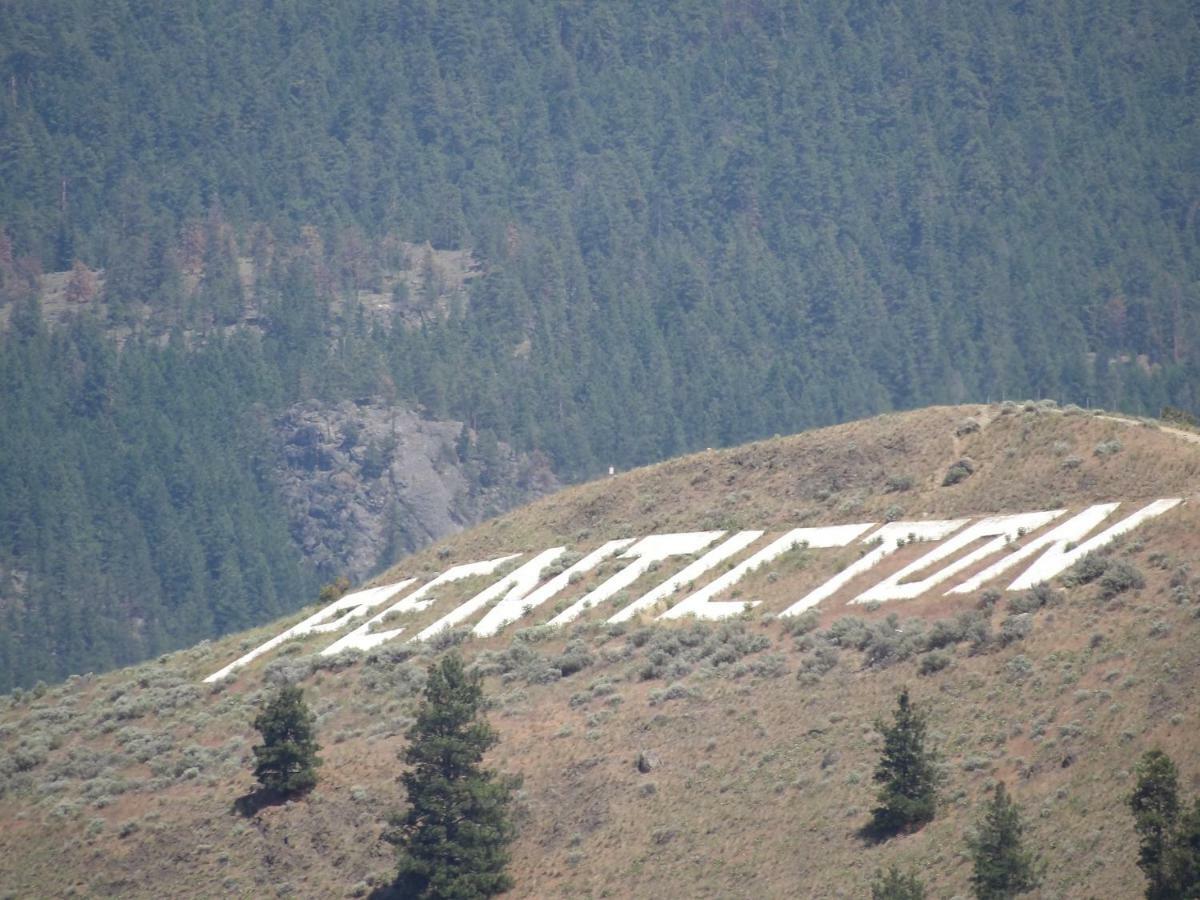 Okanagan Lakefront Resort ペンティクトン エクステリア 写真